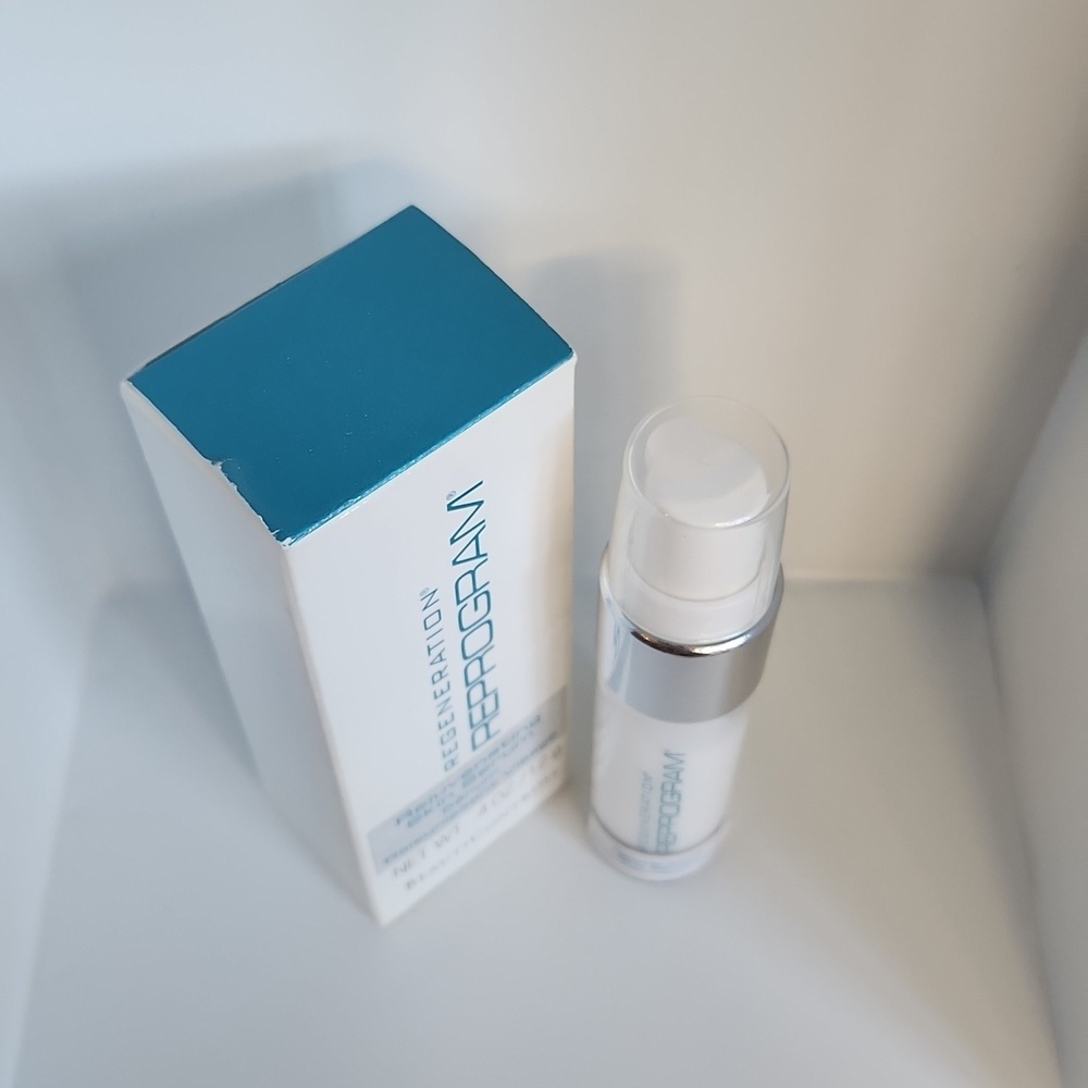 BeautiControl Regeneration Reprogram Rejuvenating Skin Serum - Picture 3 of 3